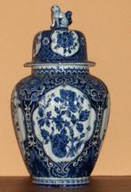 Grande potiche en porcelaine de Delft signée Delft, Antiquités & Art, Antiquités | Céramique & Poterie, Enlèvement