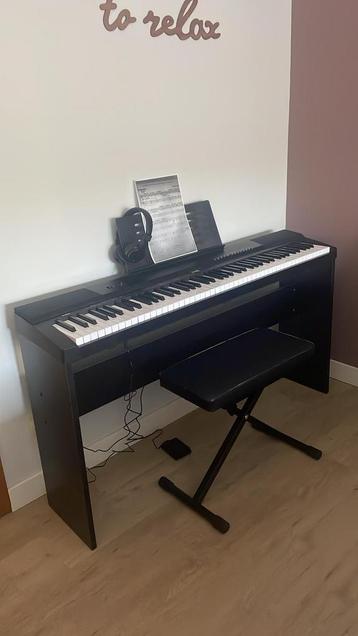 Digitale piano beschikbaar voor biedingen