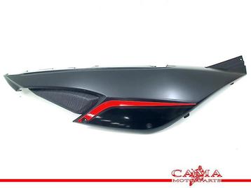 QUEUE DE CARENAGE DROIT Gilera Fuoco 500 2013-2015 (653432), Utilisé