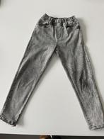 Jeans gris de Zara taille 134, Enfants & Bébés, Pantalon, Garçon, Enlèvement ou Envoi, Zara