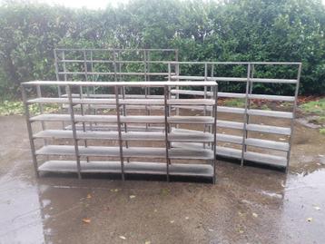 houten rekken, massief, verweerd , prachtige partij beschikbaar voor biedingen