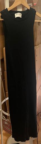 Lange zwarte jurk zonder mouwen, Kleding | Dames, Maat 38/40 (M), Zwart, Nieuw, Ophalen of Verzenden