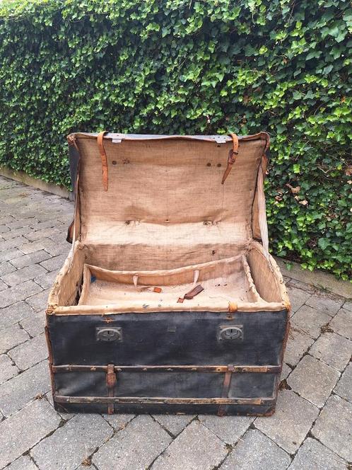 Heel oude reiskoffer, Antiek en Kunst, Curiosa en Brocante, Ophalen of Verzenden