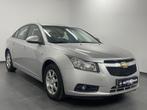 Chevrolet Cruze 2.0 TDCi LS  Airco - 1erMain - Carnet, Auto's, Chevrolet, Voorwielaandrijving, Stof, Zwart, 4 cilinders