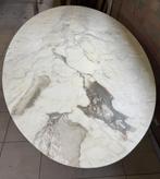 KNOLL Eero Saarinen 'TULIP' tafel ovaal in Calacatta (2m44), Comme neuf, 100 à 150 cm, Ovale, 200 cm ou plus