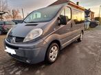 Renault trafic 2.0D  8  Zetels  euro 5, Auto's, Renault, Monovolume, 4 cilinders, Parkeersensor, Grijs