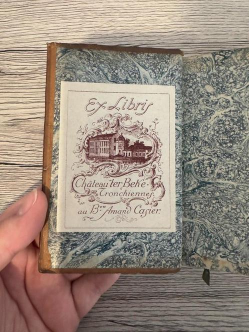 (GENT DRONGEN) Boek uit 1826 met ex-libris Baron Amand Casie, Boeken, Geschiedenis | Stad en Regio, Gelezen, Ophalen of Verzenden