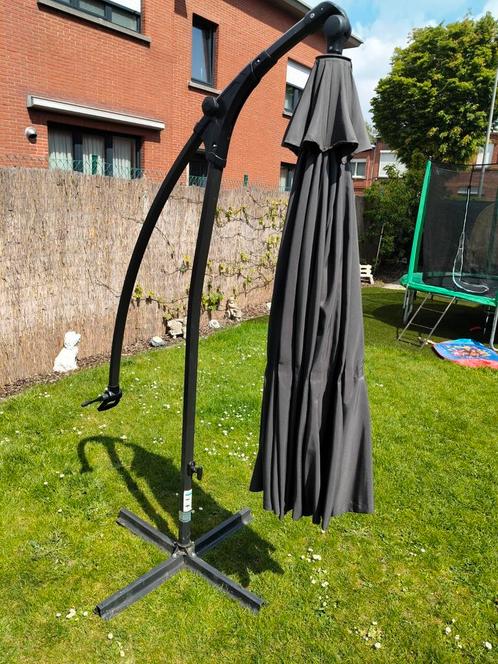 Zweefparasol gereserveerd, Tuin en Terras, Parasols, Zo goed als nieuw, Zweefparasol, 2 tot 3 meter, Kantelbaar, Verstelbaar, Waterdicht