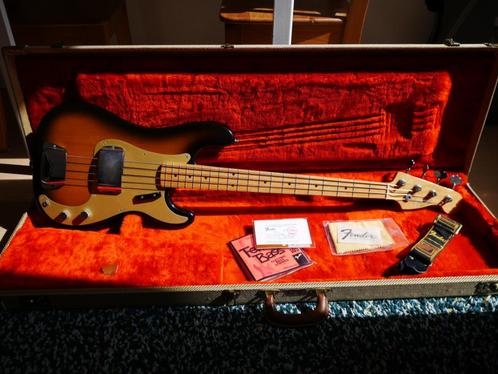 1982 Fender Precision "Fullerton" Vintage Series, Muziek en Instrumenten, Snaarinstrumenten | Gitaren | Bas, Zo goed als nieuw