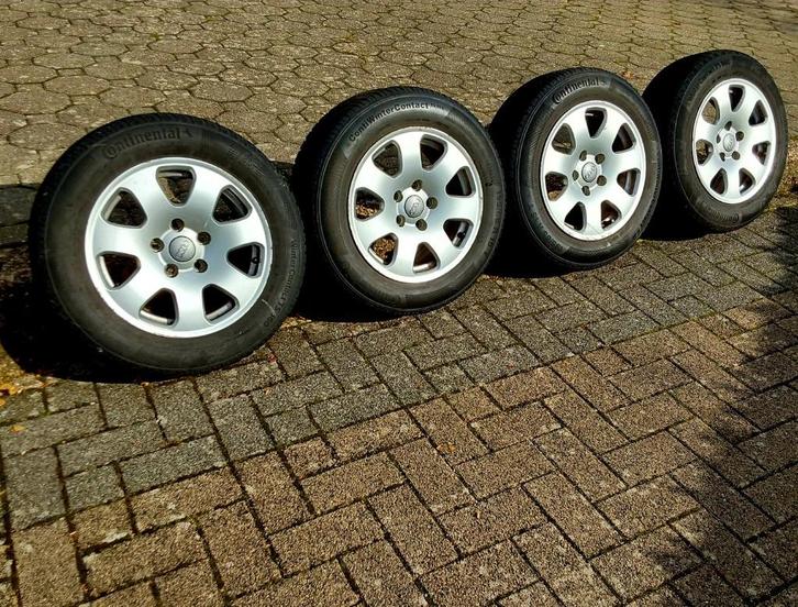 Jantes en alliage originales Audi avec pneus hiver 195/65-15, Auto-onderdelen, Banden en Velgen, Banden en Velgen, Winterbanden