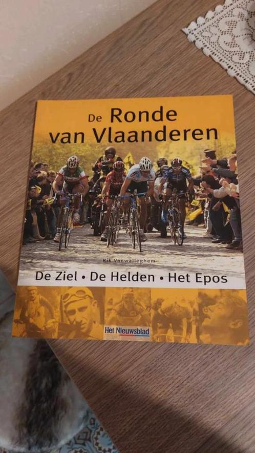 De Ronde van Vlaanderen / Rik Vanwalleghem, Livres, Livres de sport, Comme neuf, Course à pied et Cyclisme, Envoi