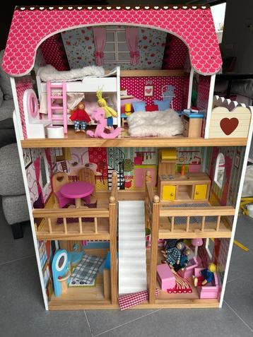 Houten poppenhuis inclusief meubilair  Bandits and Angels beschikbaar voor biedingen