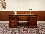Klassiek Engels Chesterfield Bureau, Antiek en Kunst, Ophalen of Verzenden