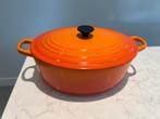 Le Creuset ovale braadpan 29 cm in gebruikte staat, Gebruikt, Gietijzer, Ophalen of Verzenden, Keramische plaat