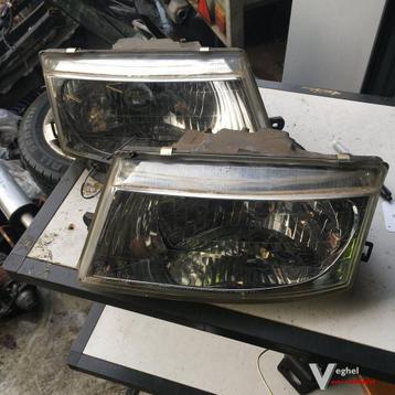 Mitsubishi Spacerunner Koplamp Linksvoor of Rechtsvoor  beschikbaar voor biedingen