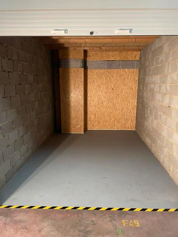 Box de stockage ou garde meuble archive …. Ect beschikbaar voor biedingen