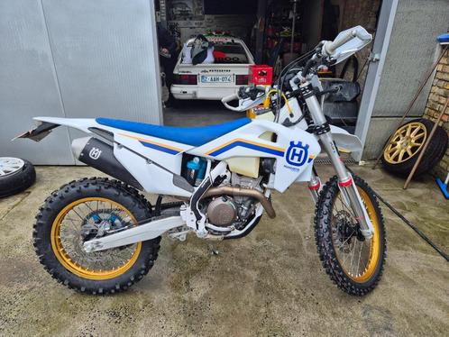 Husqvarna FE250 - 06/2024 - nieuwstaat, Motoren, Motoren | Husqvarna, Particulier, Enduro, 1 cilinder, Ophalen