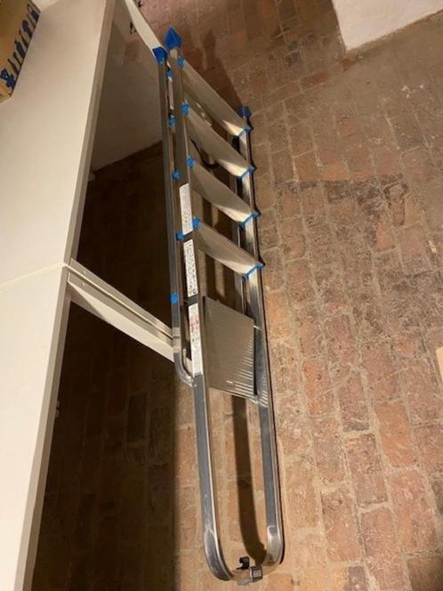 Gamma trapladder 5 treden - nog in garantie, Doe-het-zelf en Bouw, Ladders en Trappen, Zo goed als nieuw, Ladder, Minder dan 2 meter
