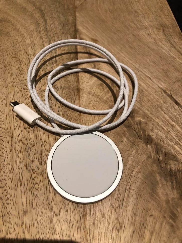 Gsm oplader wit apple, Télécoms, Téléphonie mobile | Chargeurs pour téléphone, Comme neuf, Enlèvement