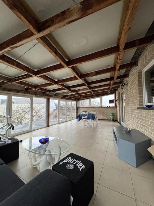 Spacieux appartement 1 à 2 chambre avec terrasse, Immo, Huizen en Appartementen te koop, Charleroi, Appartement, F
