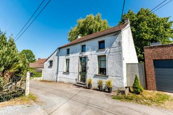 Maison à vendre à Besonrieux, 4 chambres beschikbaar voor biedingen