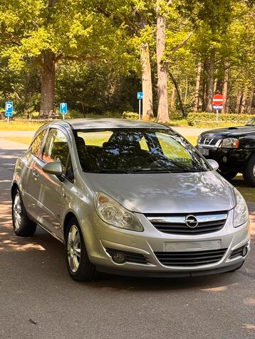 Opel corsa 1.2 Essence 160 000 km, Argent ou Gris, Achat, Capteur de stationnement, Boîte manuelle