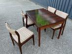 Vintage design eethoek met 4 stoelen tafel en krukjes, Huis en Inrichting, Ophalen, Hout, Jaren 60, 150 tot 200 cm