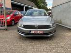 VW Passat 74000km Essence 2018/Navi/caméra/Garantie12mois, 5 places, Carnet d'entretien, Berline, Tissu