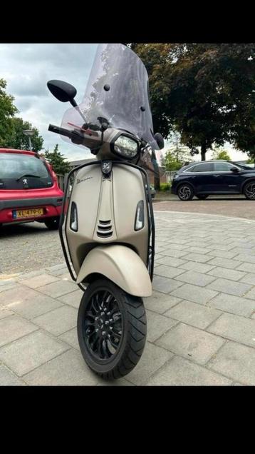 Option complète pour Vespa Sprint Desert Storm  disponible aux enchères