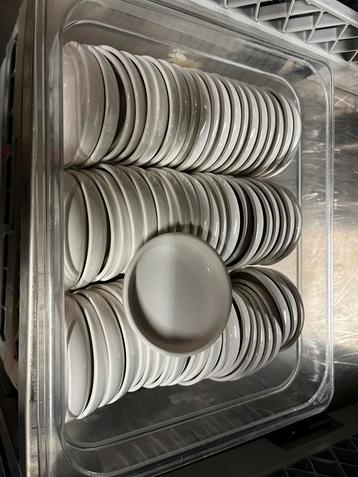 Amuse bordjes beschikbaar voor biedingen