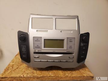 Toyota Yaris 2 2005-2012 radio cd speler navi €30 861200d210 beschikbaar voor biedingen