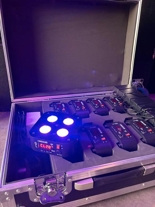 Set accu uplighters in flightcase 8 stuks, Muziek en Instrumenten, Licht en Laser, Zo goed als nieuw, Licht, Geluidgestuurd, Kleur