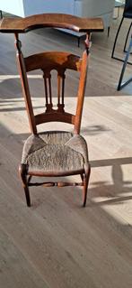 Kerkstoel met naam, Ophalen