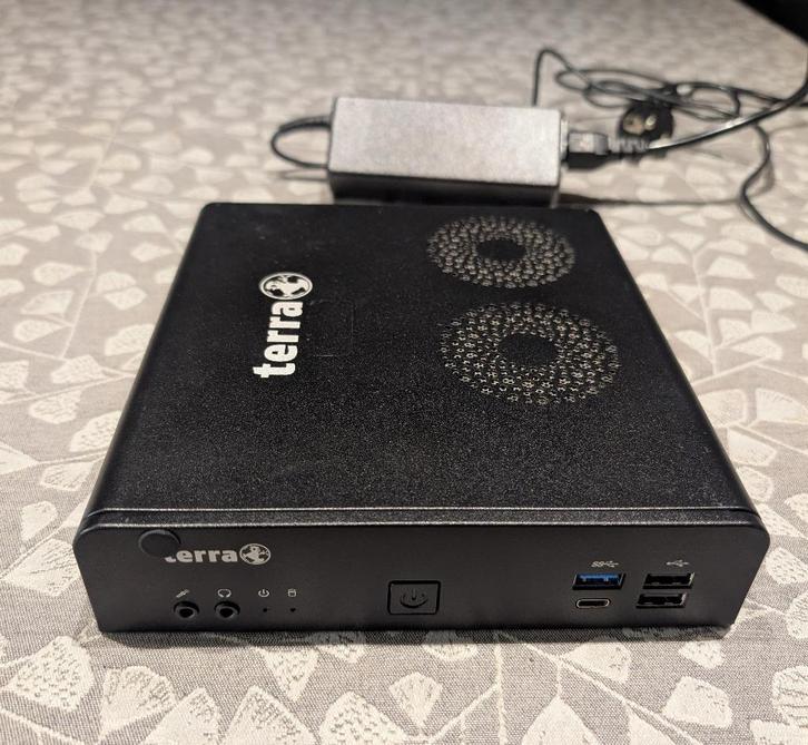 Mini pc - i3 8100 / i3 9100, Computers en Software, Desktop Pc's, Zo goed als nieuw, 3 tot 4 Ghz, SSD, 8 GB, Ophalen of Verzenden