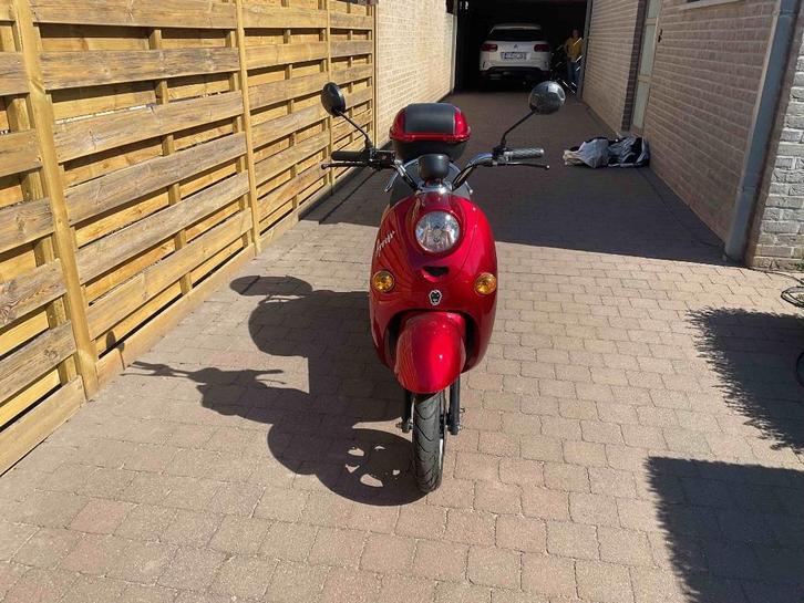 scooter elektrisch, Fietsen en Brommers, Scooters | Overige merken, Zo goed als nieuw, Klasse B (45 km/u), Elektrisch, Ophalen