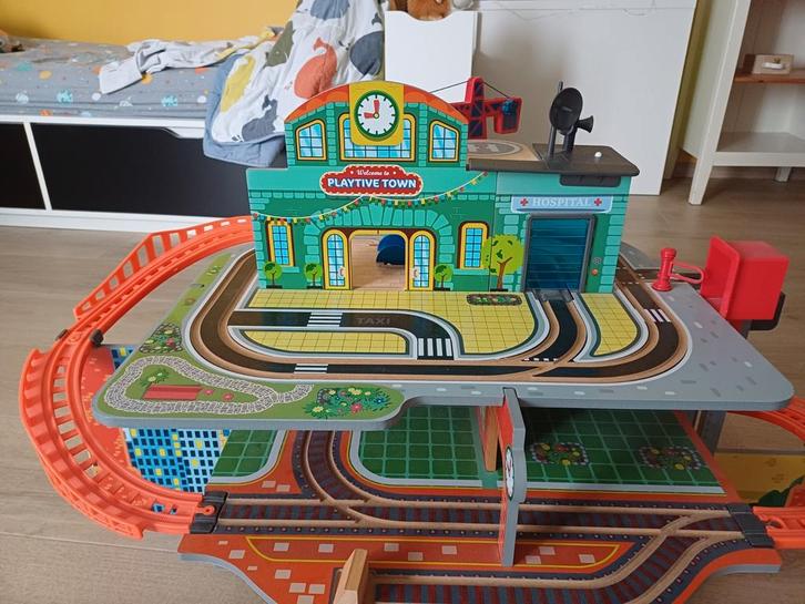 Houten station trein, Kinderen en Baby's, Speelgoed | Houten speelgoed, Ophalen