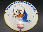 Vintage oud reclamebord Goofy Penn saltwater reel, Enlèvement ou Envoi, Panneau publicitaire