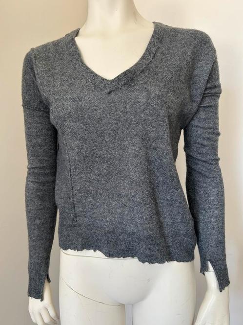 Zadig & Voltaire kasjmiergrijze trui met v-hals M, Kleding | Dames, Truien en Vesten, Grijs, Ophalen of Verzenden