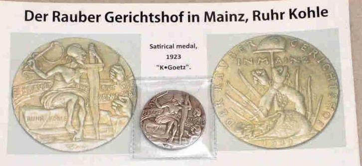 1923 satirische medaille aanklacht duitse herstelbetalingen, Verzamelen, Militaria | Algemeen, Overige soorten, Embleem of Badge