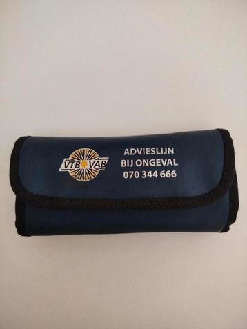 Vintage VTB-VAB tasje met fototoestel &  aanrijdingsformulie beschikbaar voor biedingen