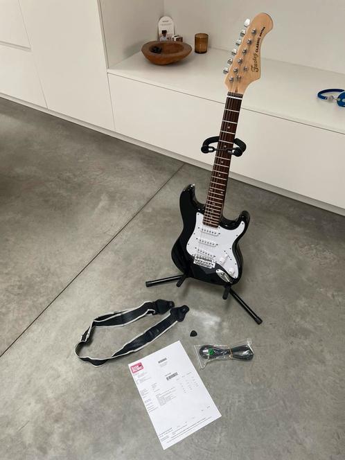Fazley Classic Series 3/4 formaat met toebehoren, Muziek en Instrumenten, Snaarinstrumenten | Gitaren | Elektrisch, Nieuw, Ophalen