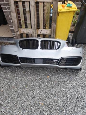 bmw F10 F11 voorbumper beschikbaar voor biedingen