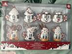 Disney Christmas Kerst Mug Ornament Set Mickey & Friends, Nieuw, Mickey Mouse, Ophalen of Verzenden, Beeldje of Figuurtje