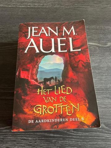 Jean M. Auel Het lied van de grotten - Aardkinderen 6, Enlèvement ou Envoi, Utilisé, Jean M Auel