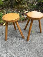 2 houten krukjes, Ophalen