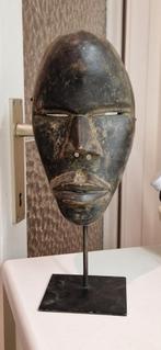 Afrikaans Dan masker op metalen voet., Ophalen of Verzenden