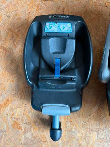 Isofix Maxi Cosi + autostoel beschikbaar voor biedingen