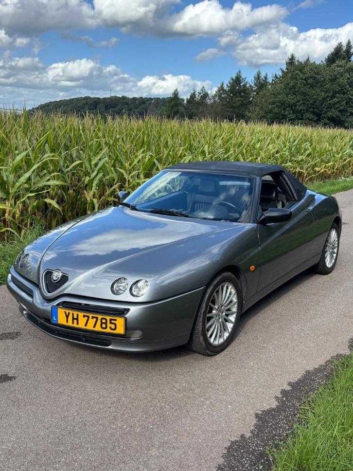 ALFA ROMEO, Auto's, Alfa Romeo, Particulier, Spider, Airbags, Airconditioning, Bluetooth, Centrale vergrendeling, Elektrische buitenspiegels