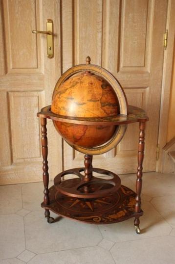 Vintage wereldbol bar, Enlèvement