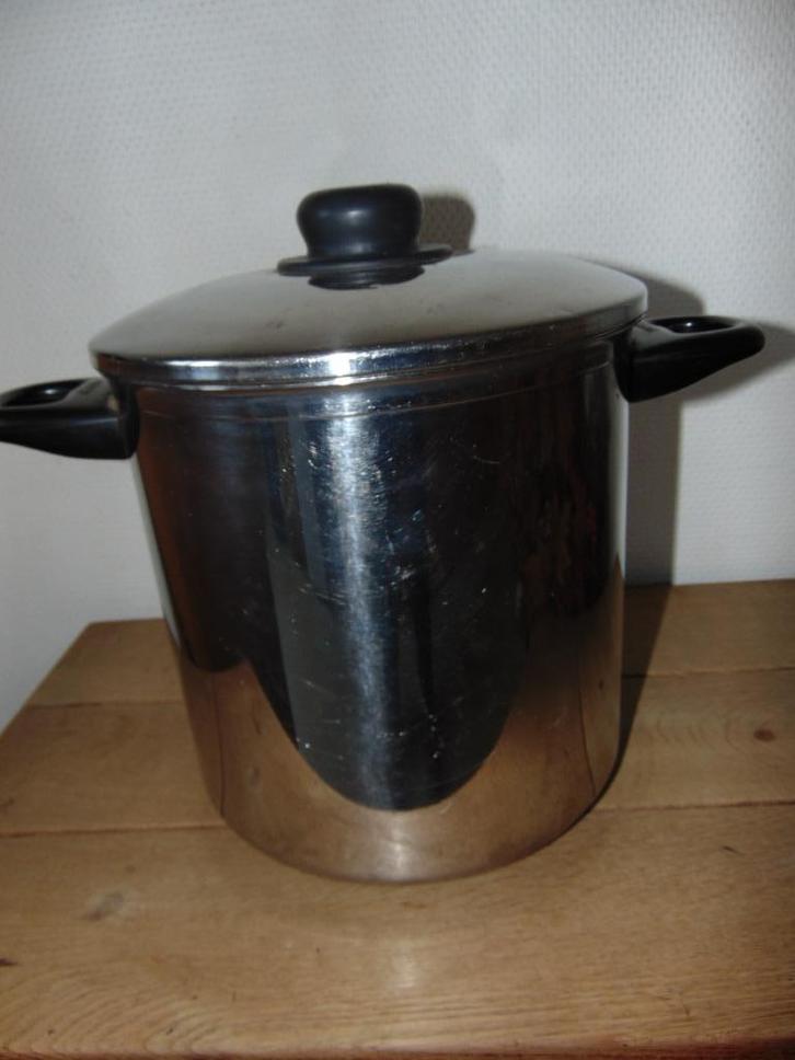 Kookpot inox 9 liter, Huis en Inrichting, Keuken | Potten en Pannen, Gebruikt, Kookpan of Snelkookpan, Inox, Ophalen of Verzenden